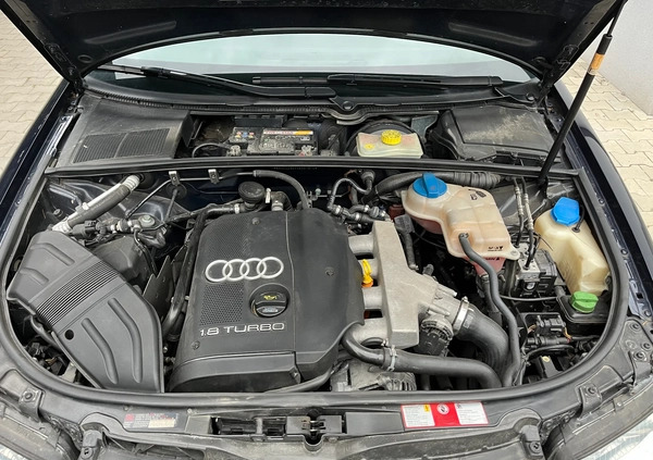 Audi A4 cena 17500 przebieg: 178373, rok produkcji 2004 z Ostroróg małe 92